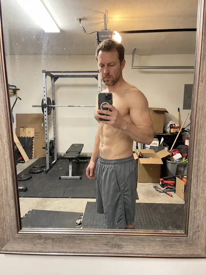 AI example of a man at about 10% body fat
