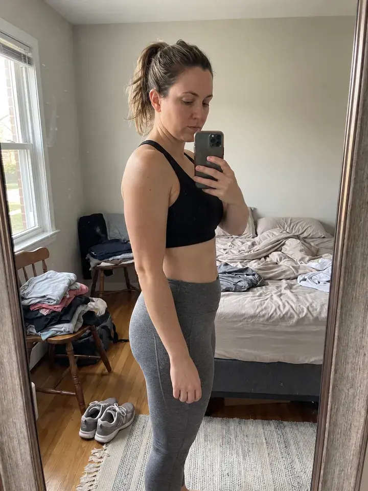 AI example of a woman at about 20% body fat